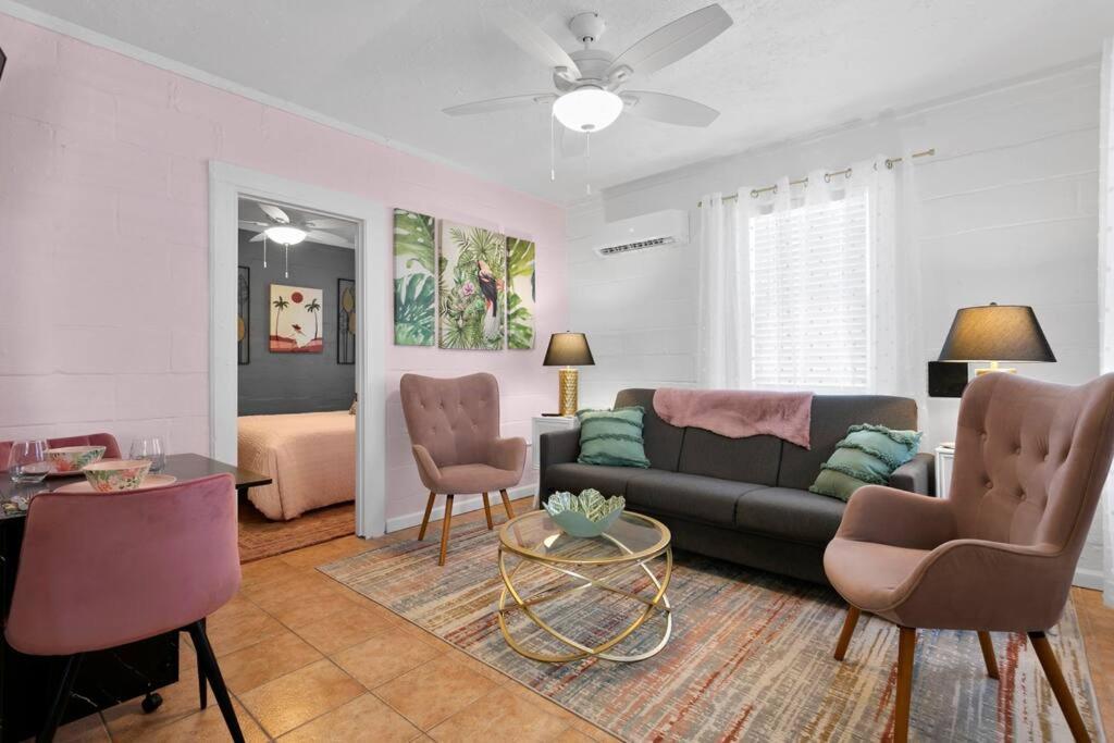 坦帕The Pink Oasis Waterfront 1 Bed Apt公寓 外观 照片