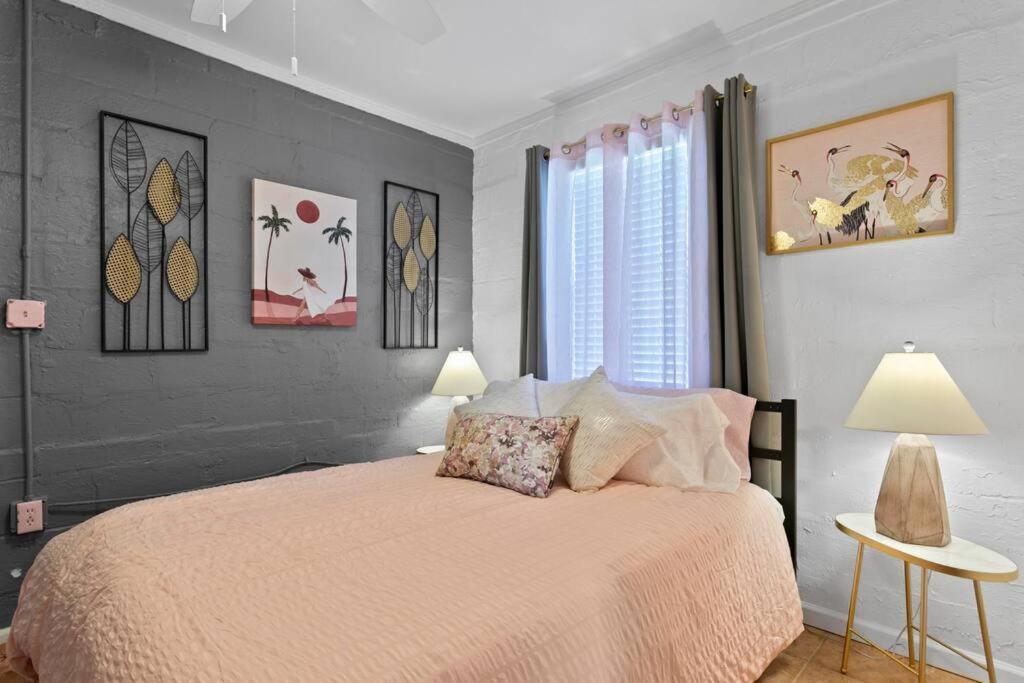 坦帕The Pink Oasis Waterfront 1 Bed Apt公寓 外观 照片